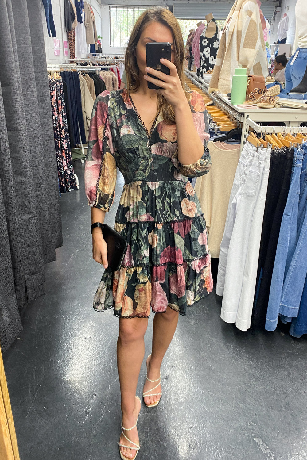 Vintage Blumen-Kurzarmkleid Göttliche Ärmel Teures Gefühl