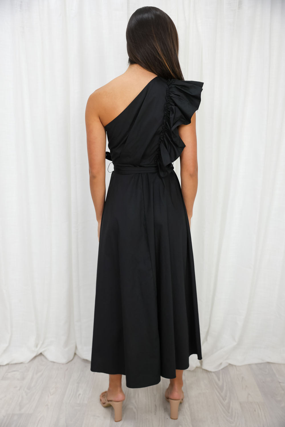 Black Stunning Detail Dress Beautiful Shape and Length