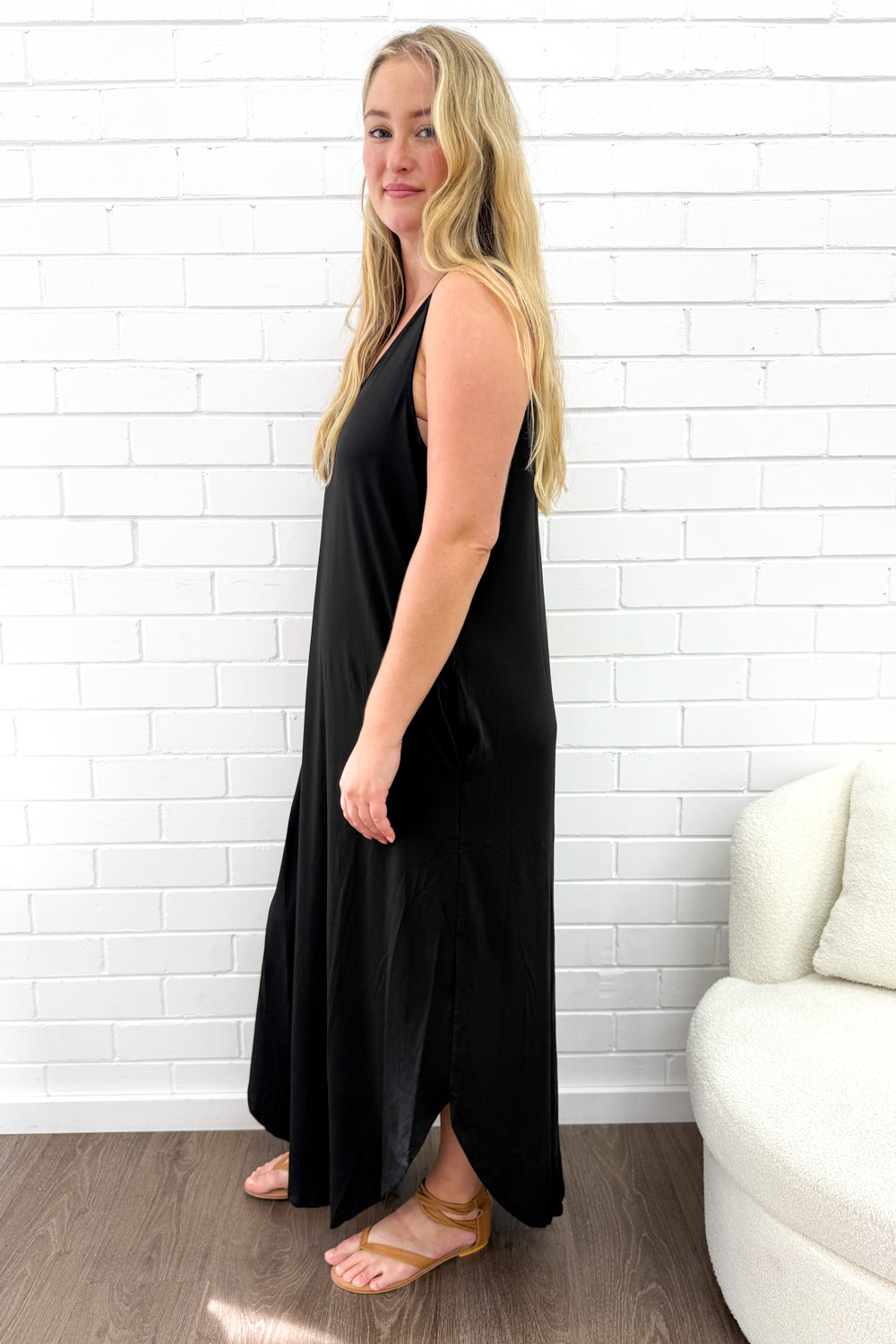 Black Slip-On Basic Dress with Pockets