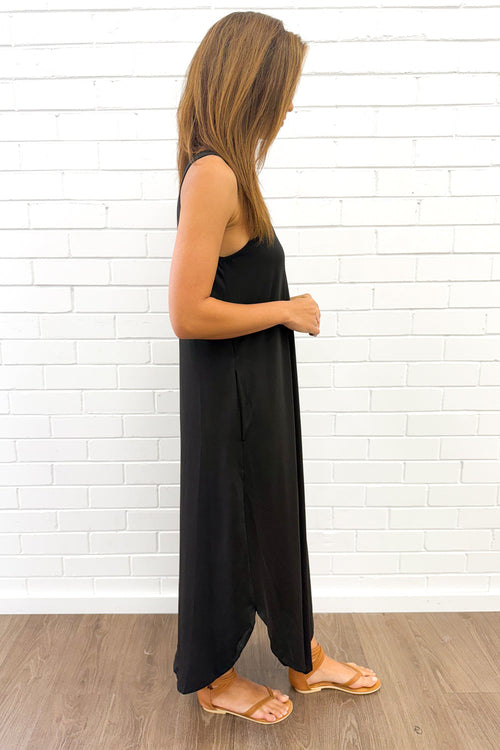 Black Slip-On Basic Dress with Pockets