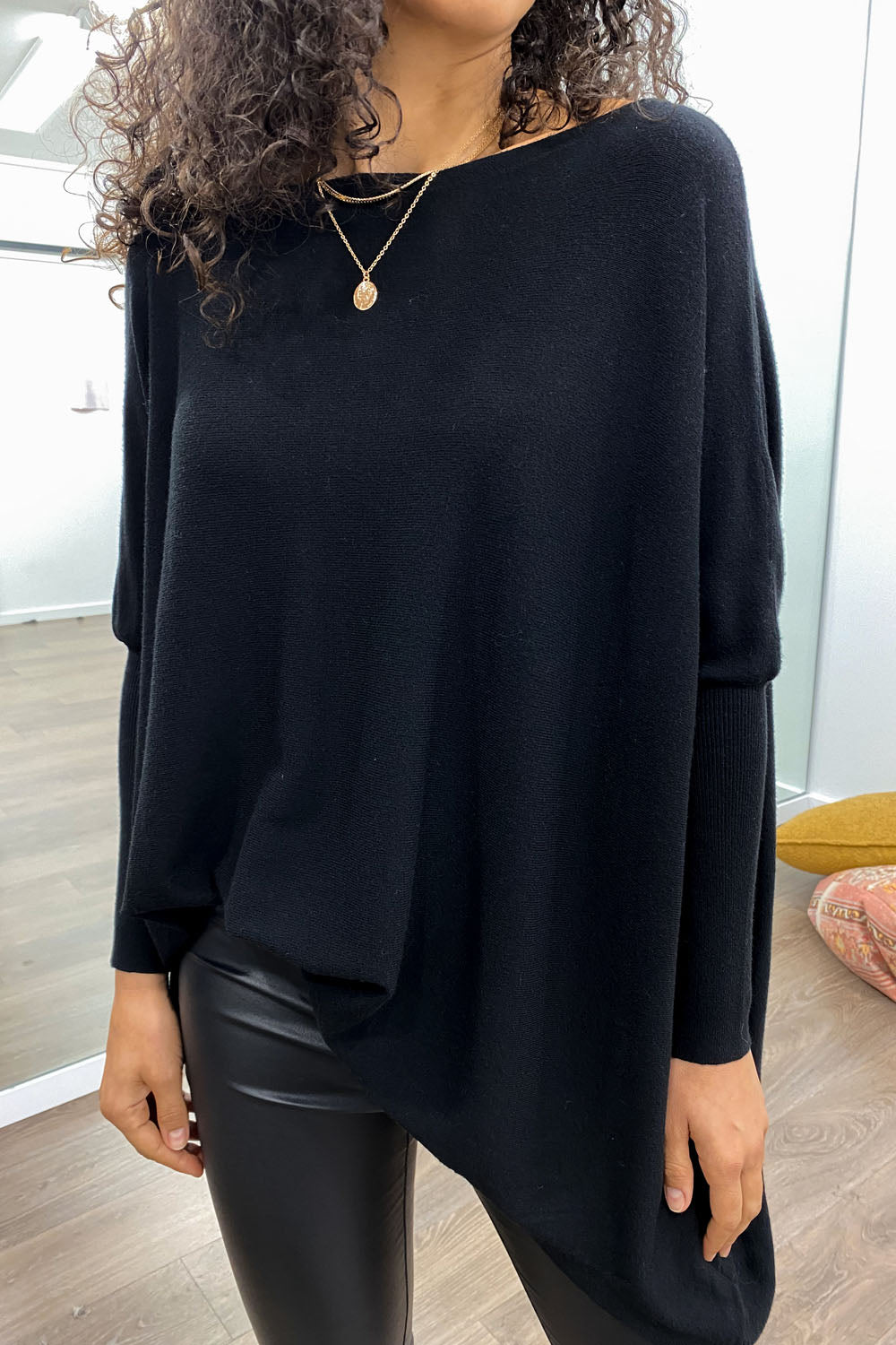 Soft Basic Knit Cornflower Blue Black Good Shape